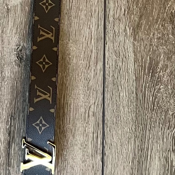 Louis Vuitton Reversible Belt - Picture 4 of 5
